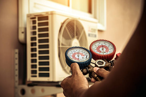 Professional Hvac Installation technician working in Casar, NC